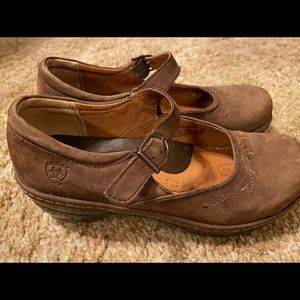 Ariat Mary Janes 7.5B